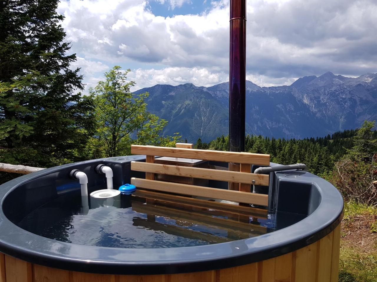 Chalet Gorenjka - Velika Planina オスレンドネスロヴェンスカ エクステリア 写真